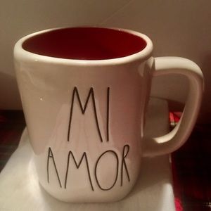 Rae Dunn “Mi Amor” Mug